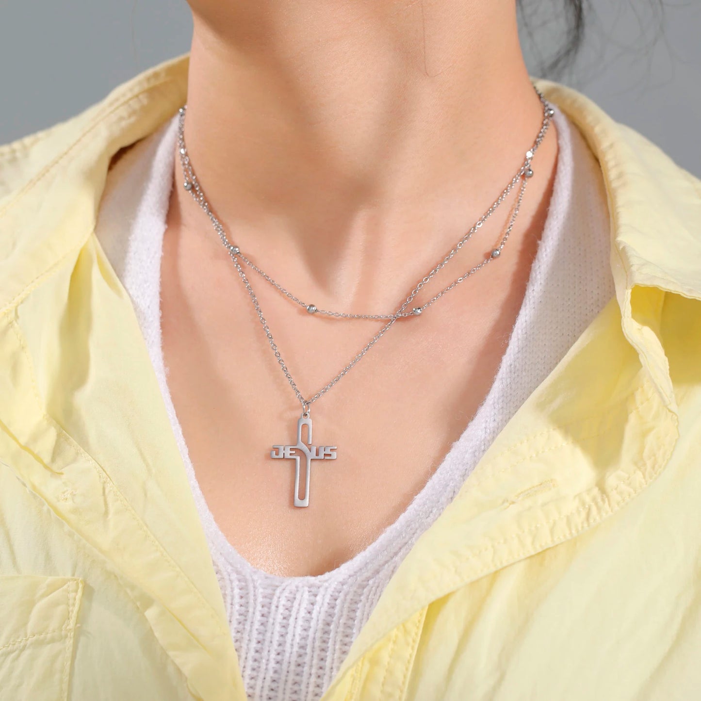 Cazador Jesus Cross Hollow Pendant Necklaces
